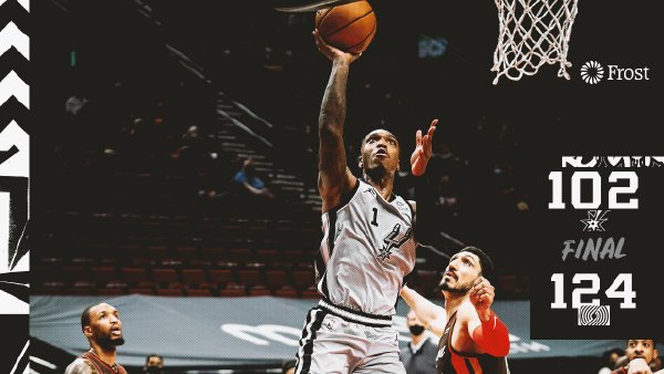 开拓者124-102轻取马刺  利拉德30+8 CJ27+5 沃克18+8